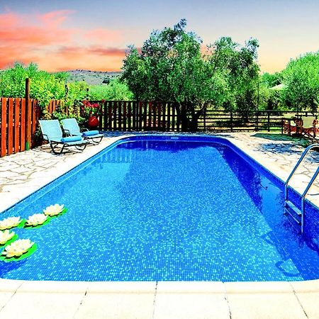 Sentido Villas Armenoi  ภายนอก รูปภาพ